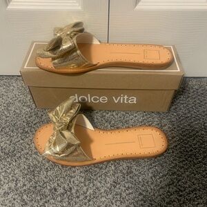 NWT Dolce Vita Darsey Sandal